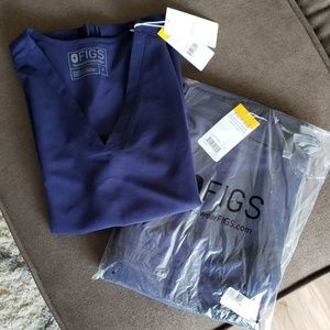 Figs Scrubs Navy Casma top and Yola Skinny pants